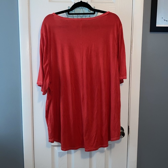 Red Swing Tee - Picture 2 of 4